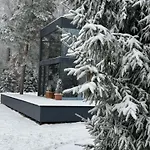 - Mirrored Forest Retreat * Hazlov