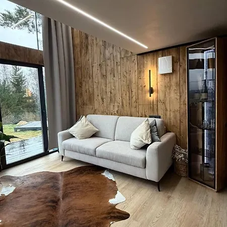 - Mirrored Forest Retreat * Hazlov
