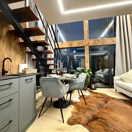 - Mirrored Forest Retreat