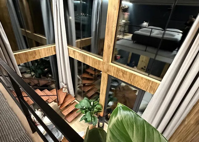 - Mirrored Forest Retreat
