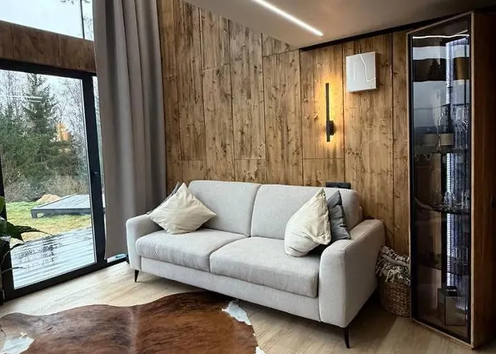 - Mirrored Forest Retreat * Hazlov