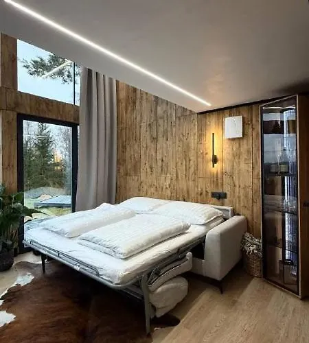 Ferienhaus - Mirrored Forest Retreat *